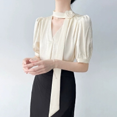 批发玫瑰胸花飘带衬衫女短袖叠穿<b class='q'>职业</b>通勤衬衣法式气质V领上衣