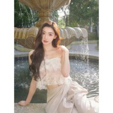 批发复古纯欲粉<b class='q'>蕾丝</b>褶皱打底抹胸上衣两穿女夏季新款小众设计显瘦裹胸