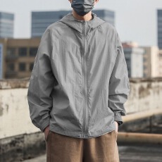 批发冰丝薄款防晒衣男夏季2026新款户外连帽冲锋衣外套宽松透气防晒服