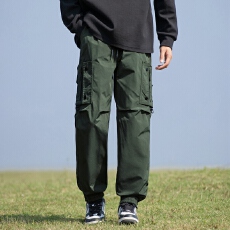 批发春秋季防水冲锋裤<b class='q'>男</b>款户外2026新款防风登山工装裤<b class='q'>男</b>士休闲<b class='q'>裤子</b>