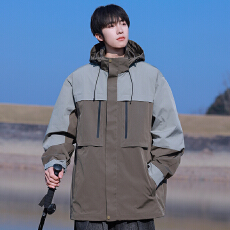 批发户外机能登山服夹克男款防水防风连帽中长款拼接<b class='q'>潮</b>牌休闲外套