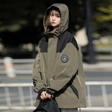 潮牌冲锋外套2025年新款防风水户外时尚进藏登山服女男士情侣夹克