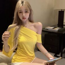批发时尚露肩短袖性感宽松显瘦斜肩上衣女夏季气质<b class='q'>不规则</b>纯欲短袖t恤