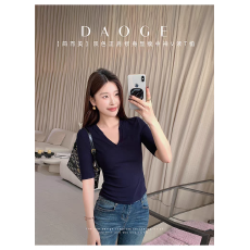 批发美式复古藏蓝色五分袖正肩t恤女夏季茶艺风辣妹显身材V领中轴上衣