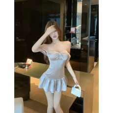 批发法式气质<b class='q'>一字肩</b>抹胸<b class='q'>连衣裙</b>女2026夏季新款独特绝美辣妹紧身短裙子
