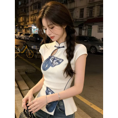 批发新中式盘扣蝴蝶刺绣立领短袖<b class='q'>T</b><b class='q'>恤</b>女夏季修身盘扣国风气质打底上衣