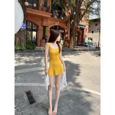 批发纯欲风黄色u领无袖连衣裙女夏季后背镂空收腰裙子辣妹修身a字短裙