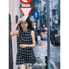 批发<b class='q'>明星</b><b class='q'>同款</b>格纹无袖背心连衣裙女气质法式学院风复古显瘦短裙