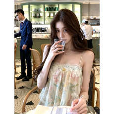 批发度假风<b class='q'>碎花</b>蕾丝拼接吊带背心女夏外穿辣妹宽松显瘦不规则无袖<b class='q'>上衣</b>