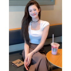 法式气质正肩方领短袖t恤女夏季设计感小飞袖针织衫修身显瘦上衣