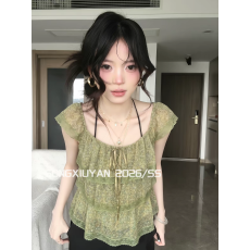 批发度假风绿色<b class='q'>蕾丝</b>荷叶边小飞袖雪纺衬衫女夏季高级感别致绝美上衣潮