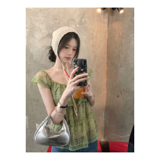 批发度假风绿色<b class='q'>蕾丝</b>荷叶边小飞袖雪纺衬衫女夏季高级感别致绝美上衣潮