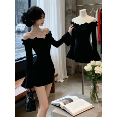 批发一字肩荷叶边喇叭袖露肩<b class='q'>连衣裙</b>女秋季性感紧身内搭打底包臀裙短裙