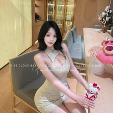 批发纯欲辣妹设计感无袖针织挂脖<b class='q'>连衣裙</b>女秋冬性感镂空收腰包臀<b class='q'>打底裙</b>
