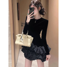 批发赫本风气质千金感小黑裙女装2026秋冬新款辣妹丝绒波点<b class='q'>礼服</b><b class='q'>连衣裙</b>
