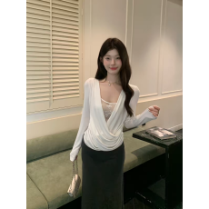 批发白色假两件蕾丝荡领长袖T恤女秋季纯欲辣妹收腰显瘦绝美内搭上衣