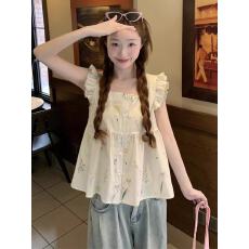 批发短款碎花小飞袖上衣初夏多巴胺法式娃娃衫小个子衬衫冰淇淋穿搭