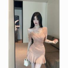 批发性感辣妹风吊带网纱<b class='q'>连衣裙</b>女气质露肩收腰显瘦包臀裙子夜场低胸裙