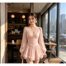 批发纯欲风V领蕾丝拼接上衣女春秋季收腰显瘦<b class='q'>蓬蓬</b><b class='q'>裙套装</b>
