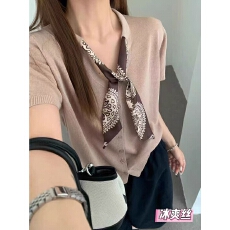 批发慵懒风V领短袖针织衫女丝巾装饰显瘦百搭上衣绿色