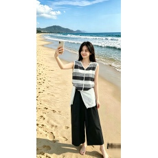 批发2026<b class='q'>夏</b>季新款条纹毛衣背心时尚休闲新店开业福利多多