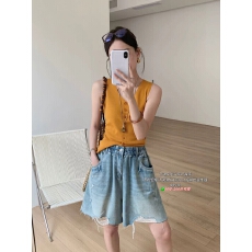 批发专为大码女士人群设计阔腿款宽松牛仔裤高腰收肉设计拉长腿部线条