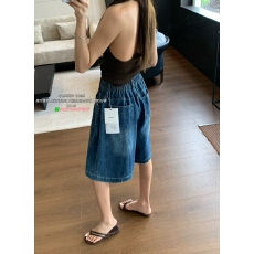 批发新款牛仔<b class='q'>实拍</b> <b class='q'>女装</b><b class='q'>大码</b>牛仔爆款百搭流行潮流宽松版型阔腿设计