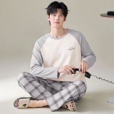 批发卡尔<b class='q'>纯棉</b>圆领秋冬季男款<b class='q'>睡衣</b>长袖长裤两件套男士家居服