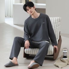 批发卡尔羊毛蚕丝绒睡衣女秋冬长袖套头宽松<b class='q'>男士</b>士家居服套装