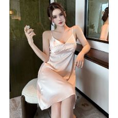批发带胸垫冰丝吊带<b class='q'>睡裙</b>女夏季高级感纯欲蕾丝花边<b class='q'>性感</b>气质长裙家居服