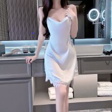 批发<b class='q'>夏</b>季性感冰丝睡衣女吊带睡裙+蕾丝睡袍两件套居家休闲高级感洋气