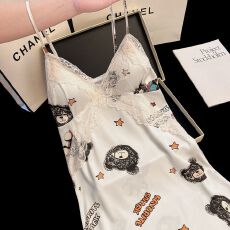 批发<b class='q'>夏</b>季新款带胸垫吊带睡裙性感卡通小熊印花睡衣女冰雪丝睡裙舒适