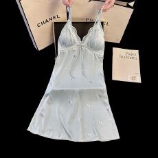 批发<b class='q'>夏</b>季新款冰雪丝吊带睡裙女睡衣带胸垫舒适中长裙可外穿家居服