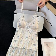 批发<b class='q'>夏</b>季冰丝螺纹吊带睡裙带胸垫卡通甜美睡裙修身性感透气舒适舒眠