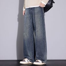 批发实拍2026年新款秋冬季牛仔裤潮流宽松直筒休闲百搭长<b class='q'>裤子</b>