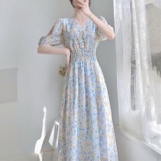 批发可盐可甜温柔风长裙脚踝仙气超仙女森系V领雪纺碎花连衣裙早春款