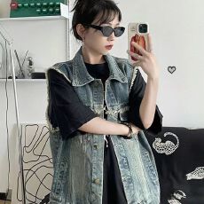 批发美式复古牛仔春<b class='q'>秋</b>马甲外套新款毛边设计感小众宽松无袖上衣坎肩