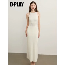 批发DPLAY<b class='q'>冬</b>季新款白色挂脖圆领针织连衣裙女珍珠感闪钻长裙