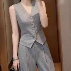 批发2026时尚穿搭一整套巨好看气质高端小香风灰色马甲裤子<b class='q'>职业</b><b class='q'>套装</b>夏