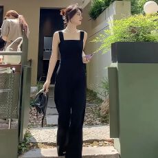 批发吊带<b class='q'>连体</b>裤女高级感直筒小个子夏季2026年新款阔腿<b class='q'>长裤</b>拖地背带裤