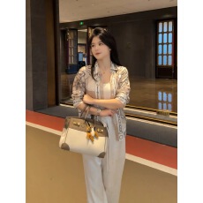 批发零一定制 H家锁链印花百搭<b class='q'>长袖</b><b class='q'>衬衫女</b>