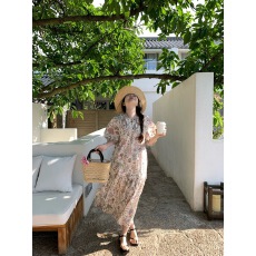 批发夏季中长款度假风宽松a字碎花短袖连衣<b class='q'>裙</b>女