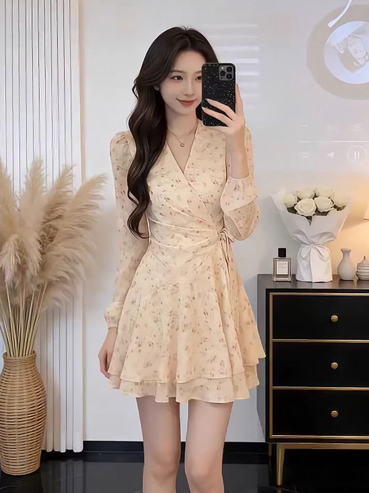 新款韩系v领碎花长袖雪纺连衣裙女春秋新款甜美掐腰短裙 服裝批發女裝批發服飾貨源