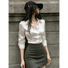 批发2026法式缎面白色收腰<b class='q'>衬衫</b><b class='q'>女</b>长袖<b class='q'>职业</b>修身显瘦翻领纽扣通勤上衣