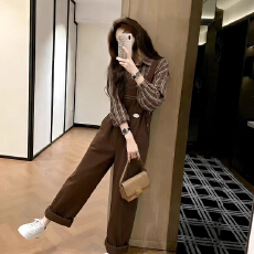 批发韩系慵懒松弛感独特超好看炸街减龄显瘦咖色格纹<b class='q'>衬衫</b>背带<b class='q'>裤</b>套<b class='q'>装</b>女