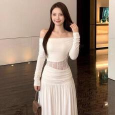 批发春季套装女设计感一字肩镂空<b class='q'>蕾丝</b>褶皱<b class='q'>打底衫</b>上衣+半身裙两件套女
