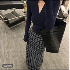 批发OS&oneshow新款法式休闲显瘦格子半身<b class='q'>裙</b>气质V领<b class='q'>长袖</b>百搭上衣套装