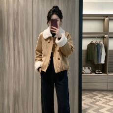 批发冬季韩系皮毛翻领外套女加绒宽松小个子保暖<b class='q'>短款</b>夹克