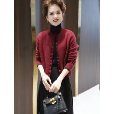 批发[工厂直销]<b class='q'>秋</b>冬季爆款韩版清新多巴胺彩扣针织简约时尚开衫毛衣