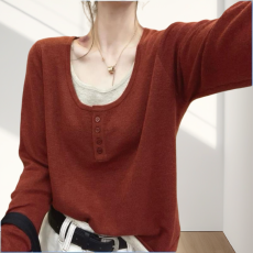 批发宽松显瘦80-200斤假两件圆领针织衫女<b class='q'>秋</b>冬韩版纽扣撞色时尚打底衫